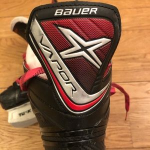 Bauer youth hockey skates size 4 in skate size